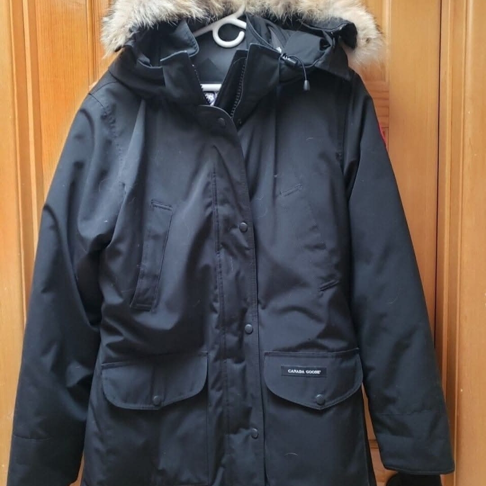 Canada Goose Trillium Parka With Fur Size XL - Picture 3 of 17